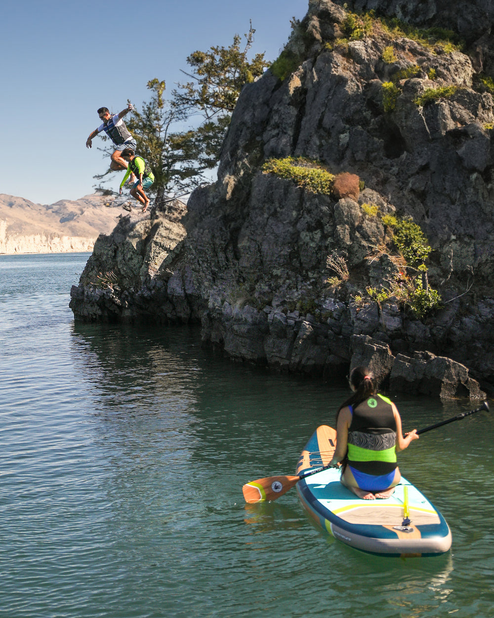 2024 Performer 11' Inflatable Paddle Board - Deep Sea/Isle Green